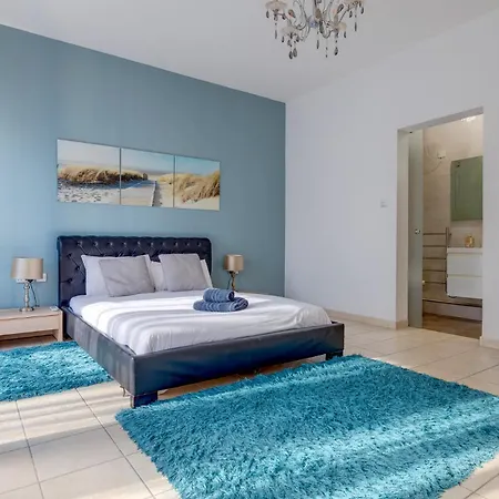 Modern 2br Apartment