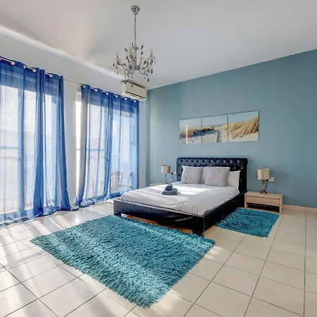 Modern 2br *
