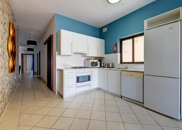 Modern 2br * Sliema