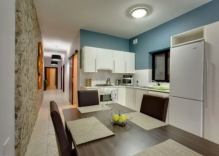 Modern 2br Daire Sliema